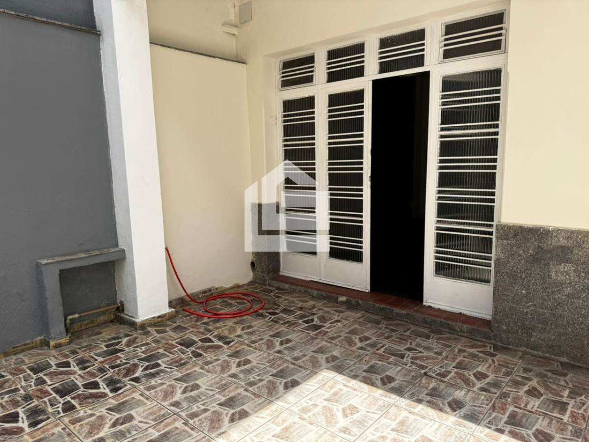 Casa para alugar em Barra Mansa, Centro, com 3 quartos, 150,00m²