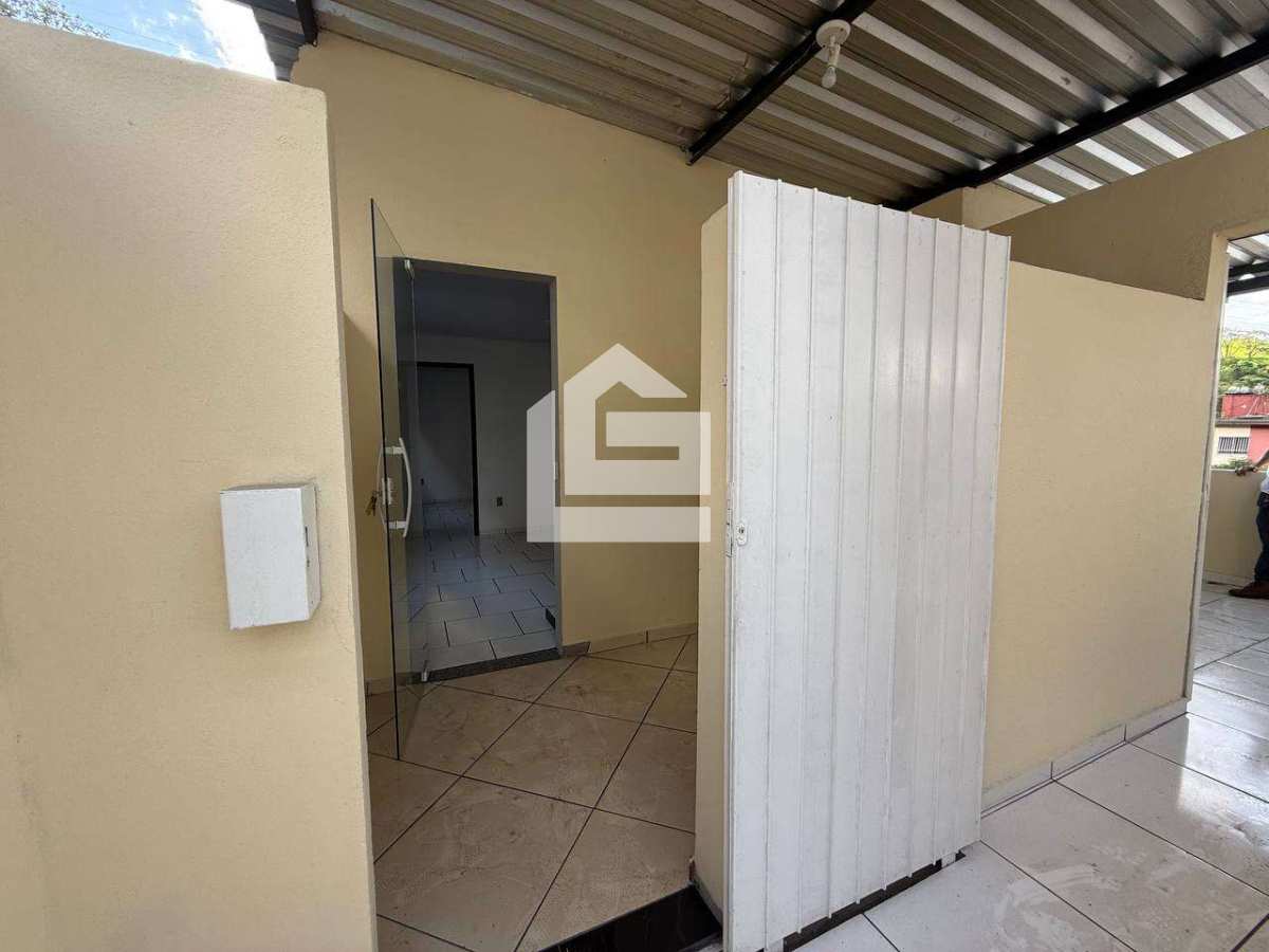 Casa para alugar em Barra Mansa, colonia santo antonio, com 1 quarto